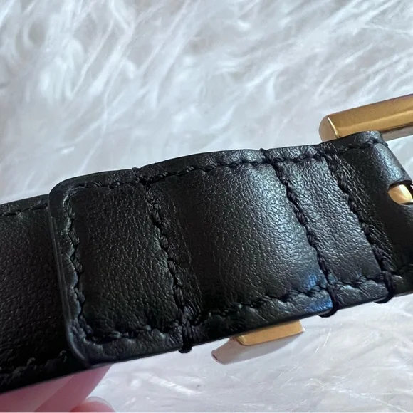 Yves Saint Laurent Cassandre skinny black belt 85 ( 39.5” total length) - Picture 5 of 9